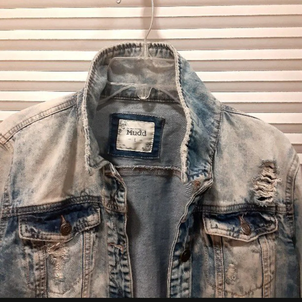 Mudd women's denim jeans destress jacket . Size large - Picture 3 of 12